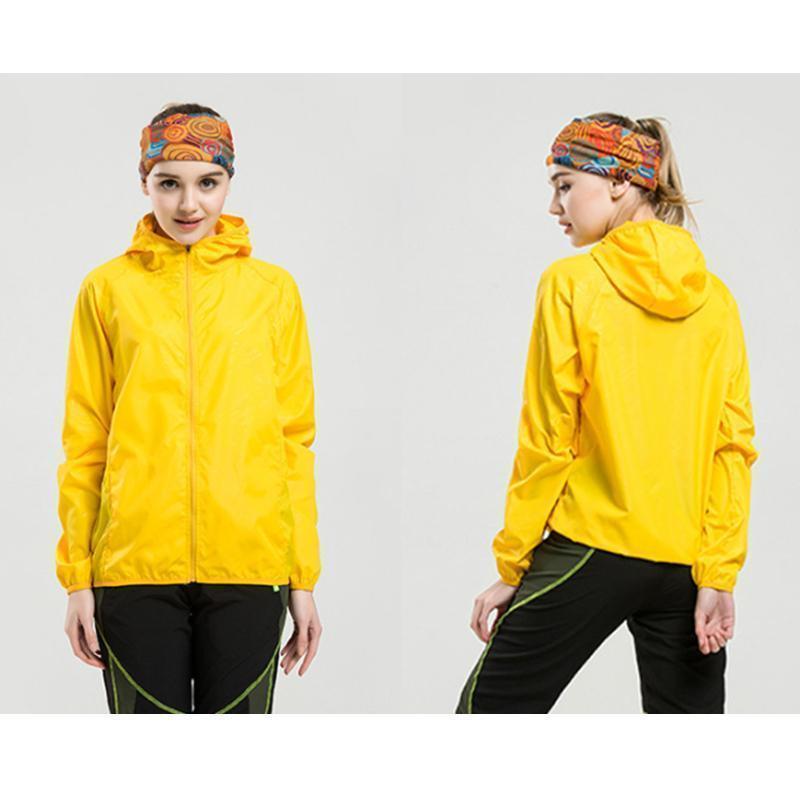 Lightweight waterproof windbreaker