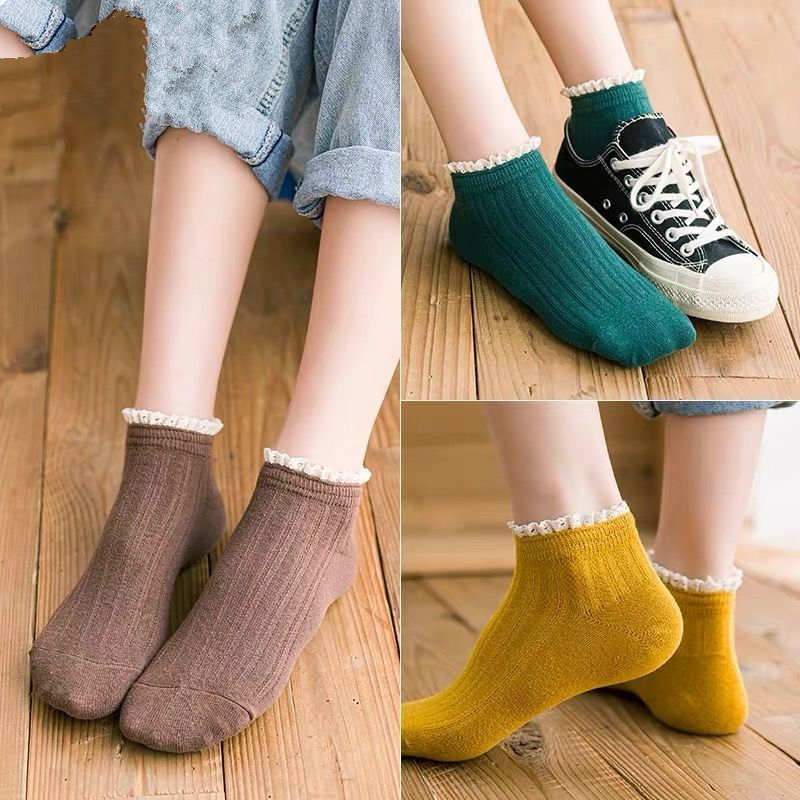Short Lace Socks