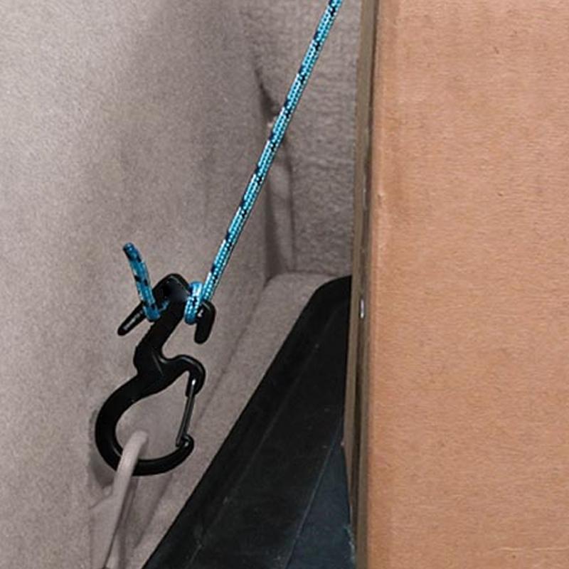 Rope Tightening Mechanism With Carabiner Clip